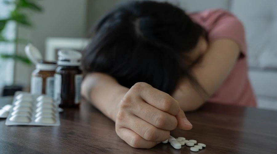 Teen Pill Addiction - Artemis Adolescent Healing Center