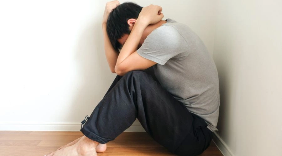 Teen vs. Adult Bipolar Disorder