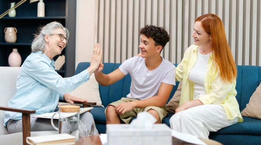 Including the family of teen in therapy sessions