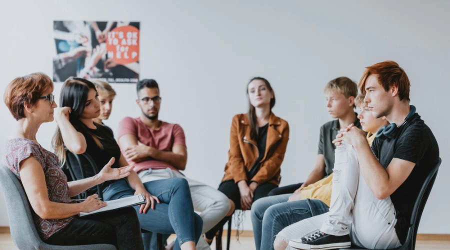 Image of teens sitting in a group circle - Failure to Launch Programs for Teens - Artemis Adolescent Healing Center