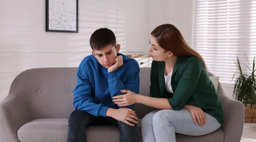 Image of a teen talking to a counselor - Talk to Teen About Possible Substance Use