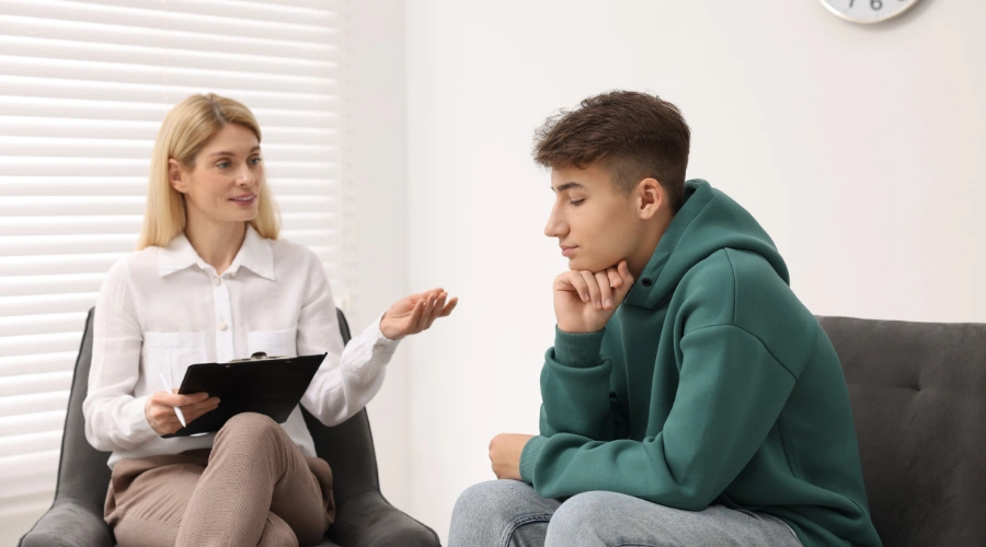 Image of a teenager receiving professional inpatient or outpatient treatment for risky behaviors