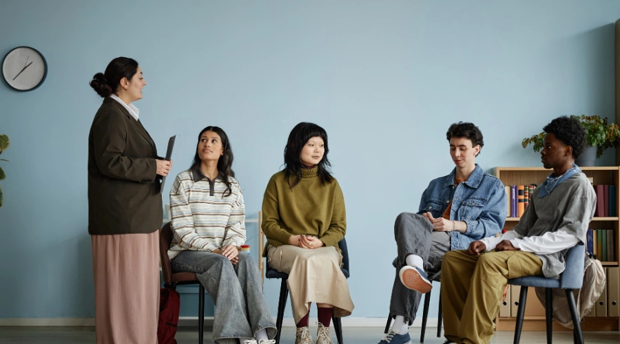 Image of teenagers participating in inpatient and outpatient ADHD treatment programs in Arizona