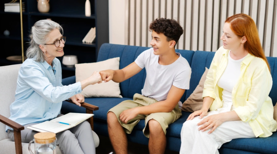 Image of a teenager finding hope and healing through proven mental health treatment programs at Artemis